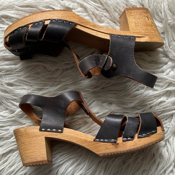 Nina Z Swedish Black Wooden Heel Leather Woven T-Strap Chunky Clog Sandals Sz 39 - Picture 2 of 9